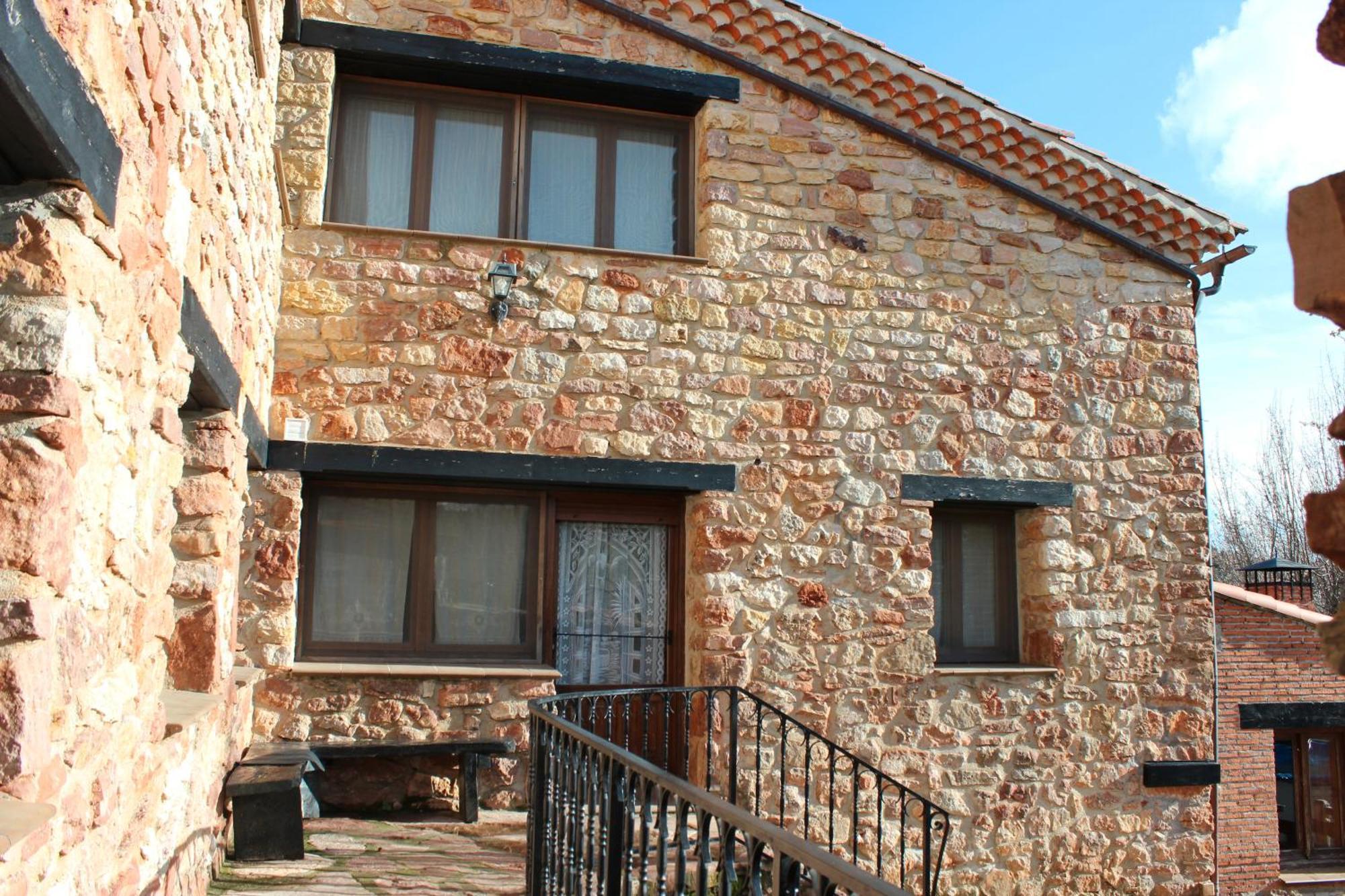 Penzion La Chimenea De Soria I Y I I Espeja de San Marcelino Exteriér fotografie