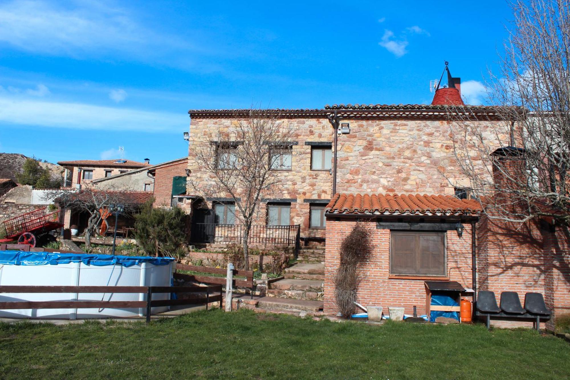 Penzion La Chimenea De Soria I Y I I Espeja de San Marcelino Exteriér fotografie